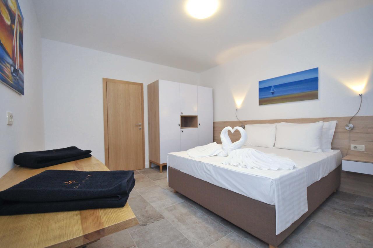 Corso Levante Luxury Suites Petrovac エクステリア 写真