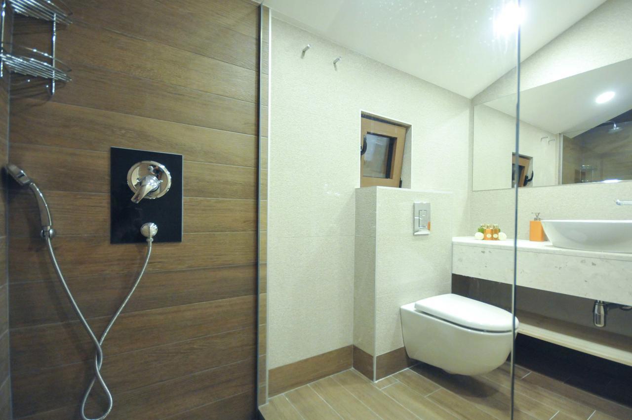 Corso Levante Luxury Suites Petrovac エクステリア 写真