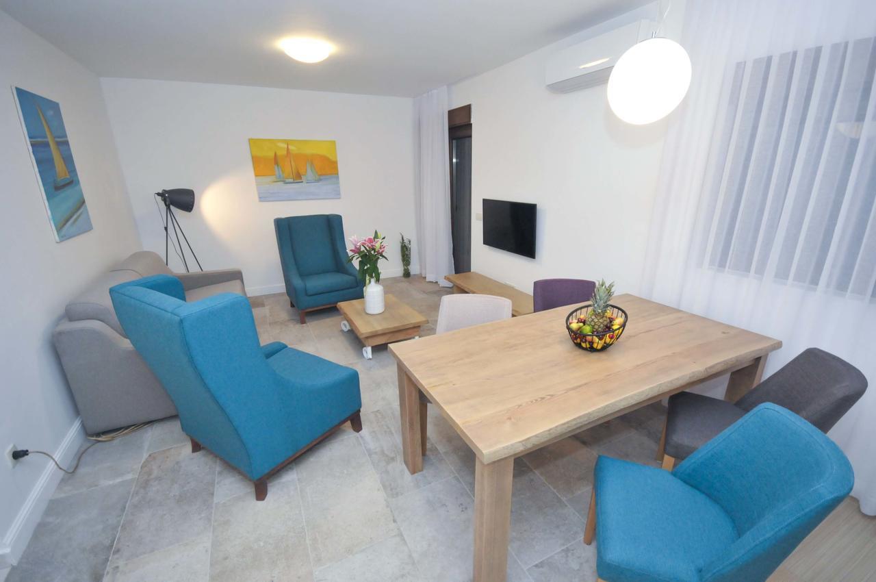 Corso Levante Luxury Suites Petrovac エクステリア 写真