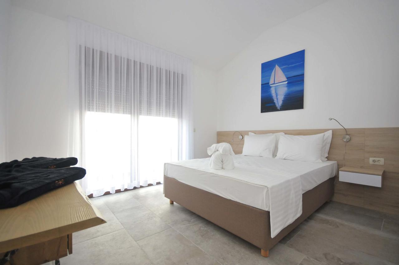 Corso Levante Luxury Suites Petrovac エクステリア 写真
