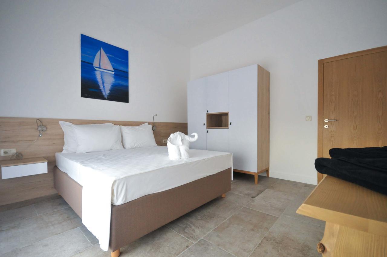 Corso Levante Luxury Suites Petrovac エクステリア 写真