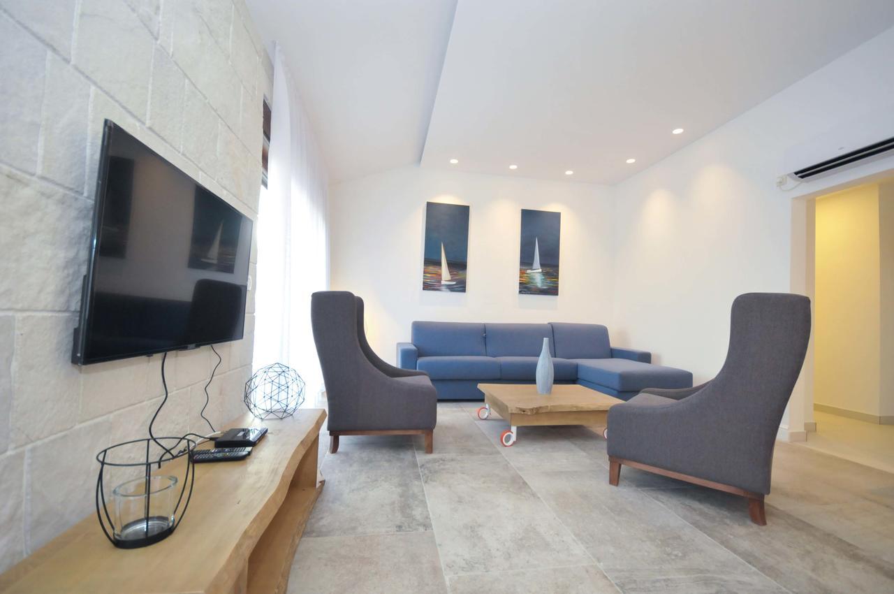 Corso Levante Luxury Suites Petrovac エクステリア 写真